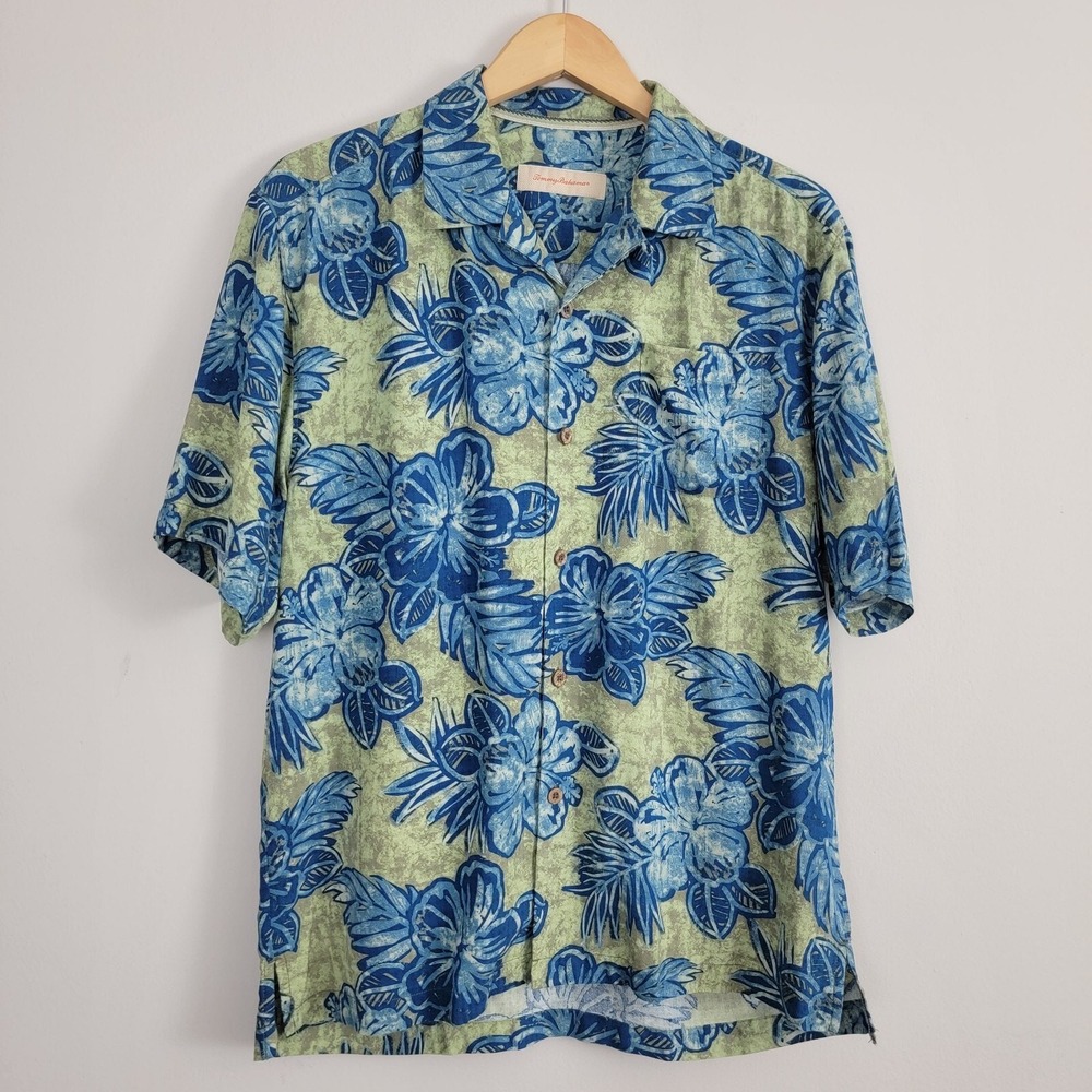 Tommy Bahama Hawaiian Shirt 100% Silk Blue Beach Vacation Mens Size M Tropical